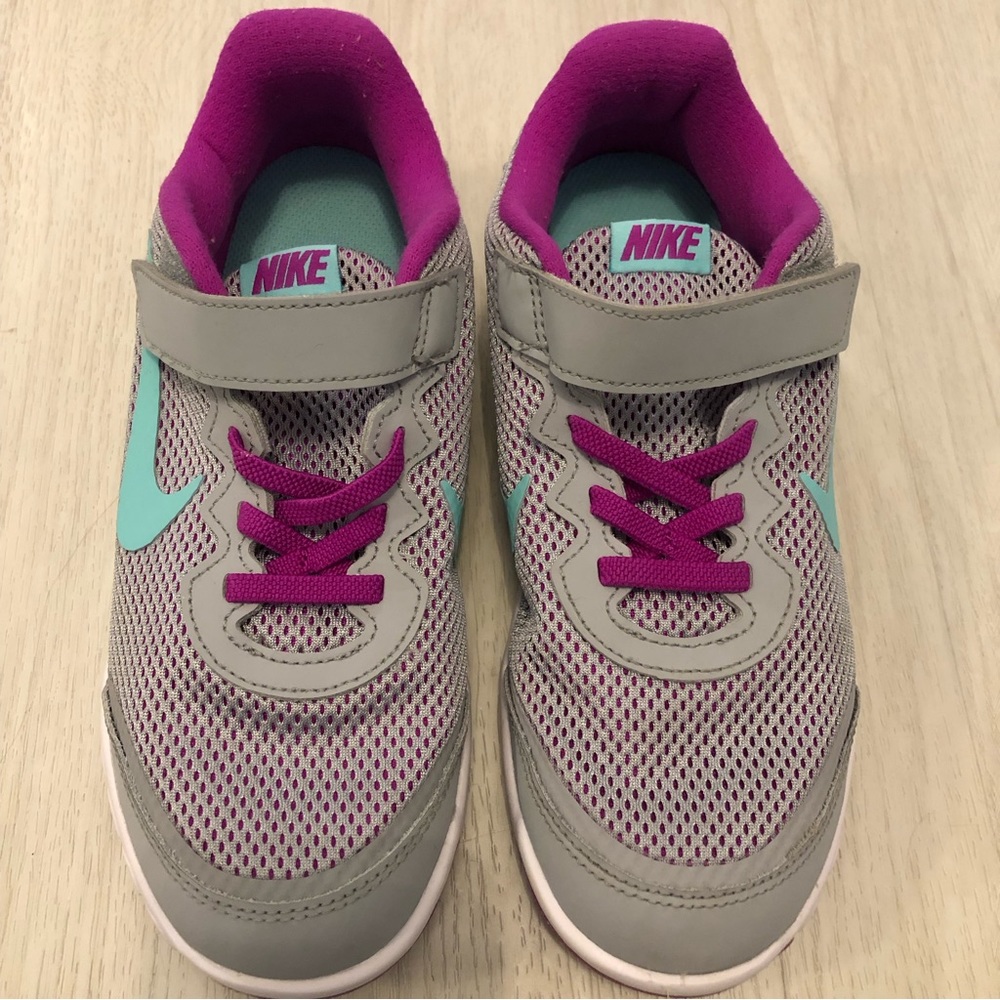 NIKE Kids Runners Velcro 3Y 35 New